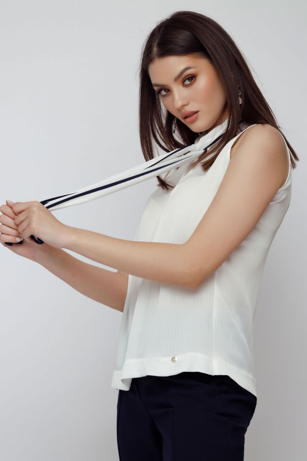 Bluza eleganta din tesatura uni