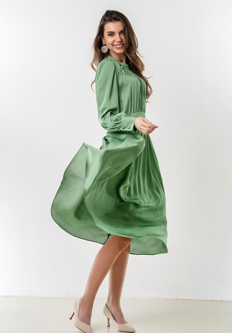 Rochie midi fluida din vascoza