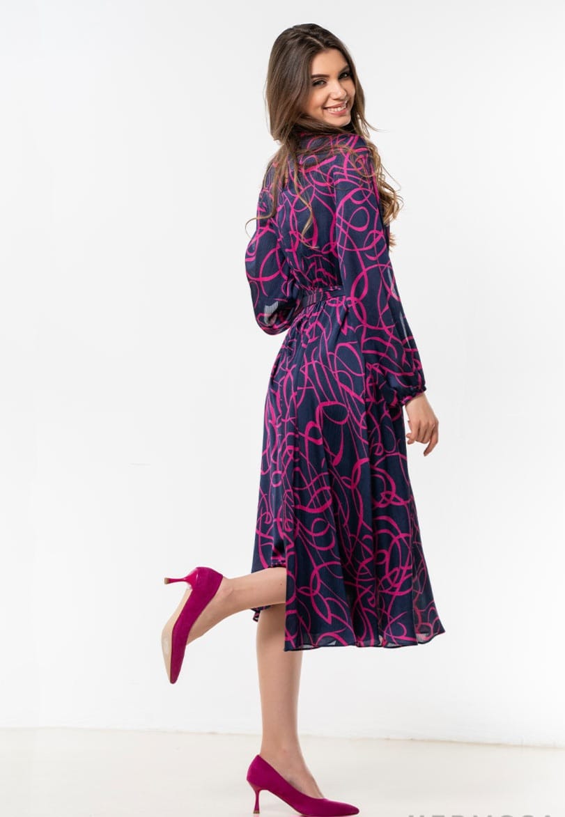 Rochie vaporoasa cu imprimeu geometric