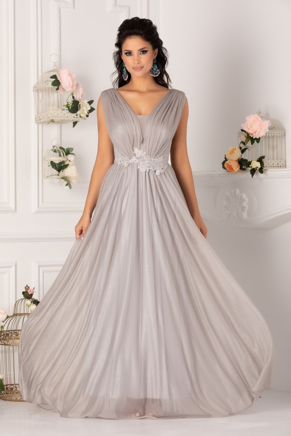 Rochie eleganta lunga din tull cu sclipici discret