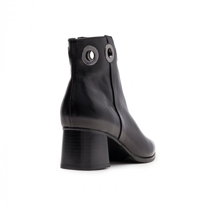 Botine din piele naturala 