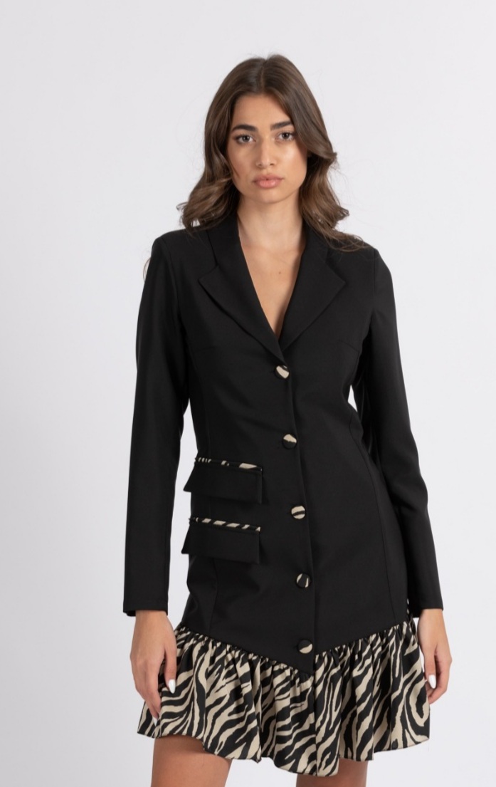 Rochie neagra tip sacou 