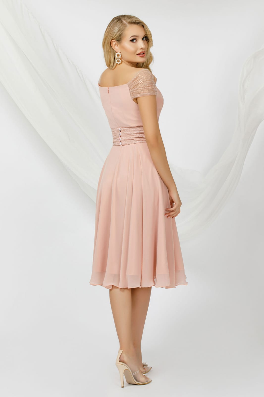 Rochie eleganta din voal si tulle cu paiete