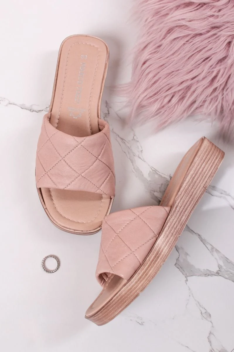 Saboti confortabili din piele naturala