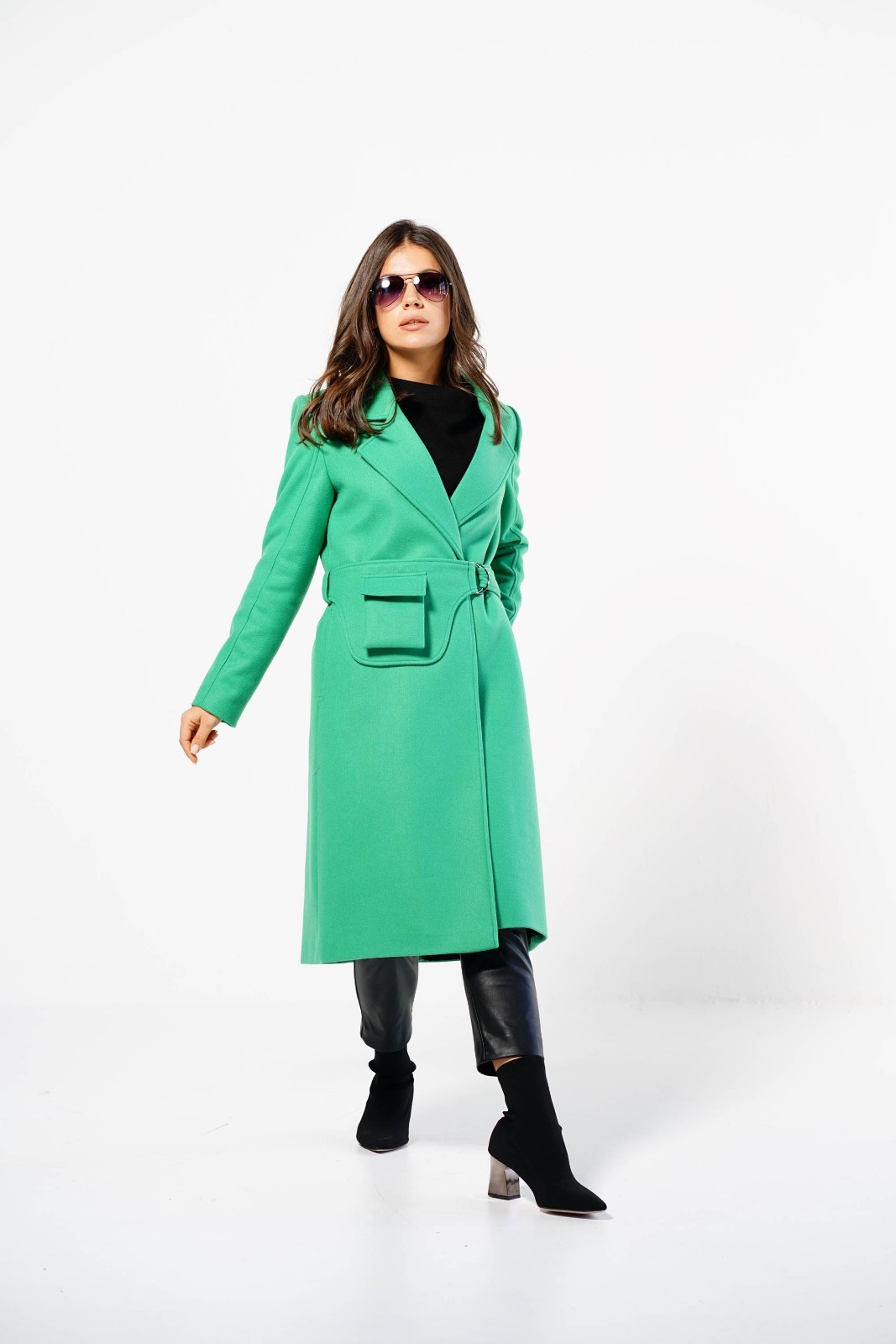 Palton gros din stofa cu buzunare functionale